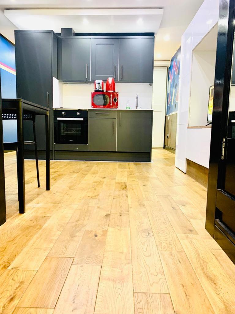 Fancy Flat In *